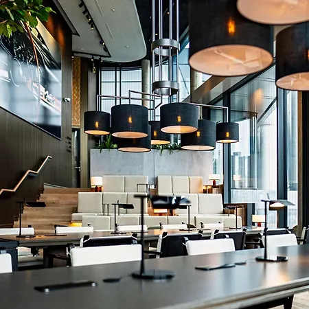Radisson Blu Hotel At Porsche Design Tower Stuttgart-2